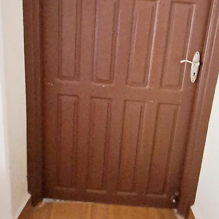 Giftland Homestay Āīzawl エクステリア 写真