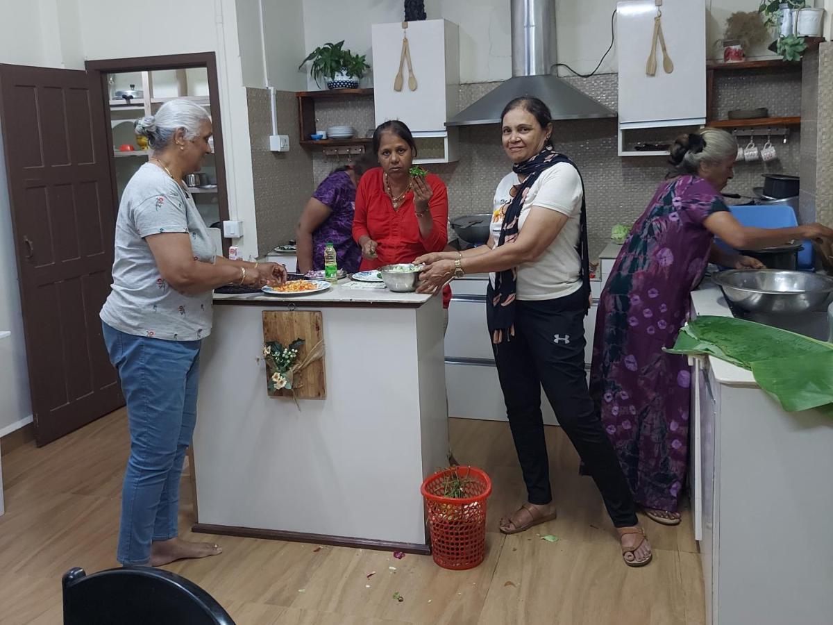 Giftland Homestay Āīzawl エクステリア 写真
